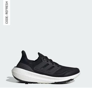 Ultraboost 22 running shoes sneaker, size 7.5